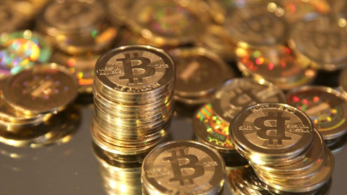 bg_bitcoin_cryptocurrency_45345435-sixteen_nine.png